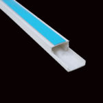 CANALETA PARA CABLE CON ADHESIVO HASTA 39 MM